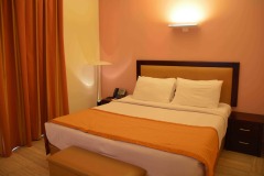 Executive-Suite-01-2500