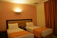 Executive-Suite-03-2500